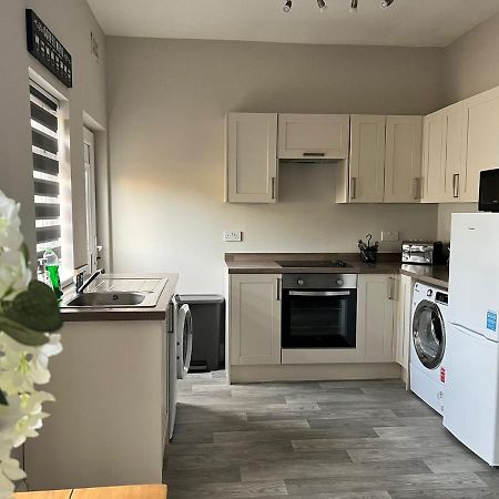 Kim Family Holiday Get-Away 4 Bedrooms 2 Baths Blackpool Eksteriør billede