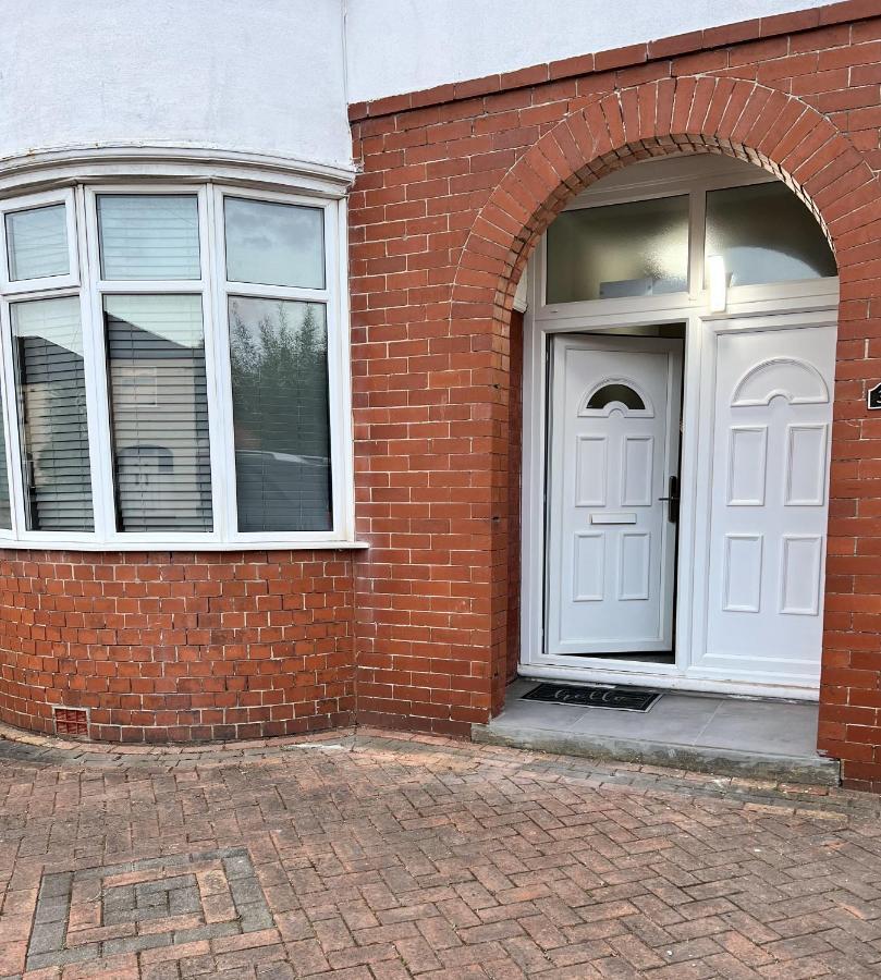 Kim Family Holiday Get-Away 4 Bedrooms 2 Baths Blackpool Eksteriør billede
