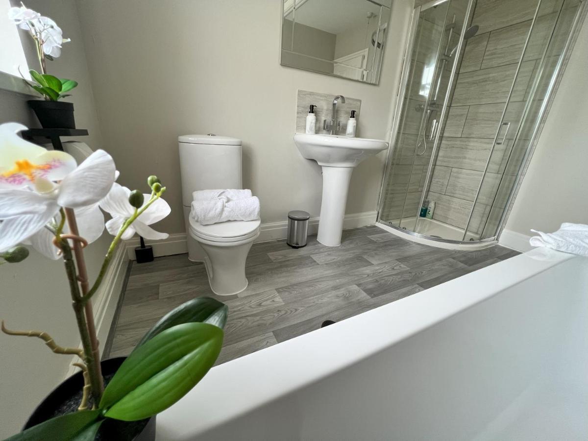 Kim Family Holiday Get-Away 4 Bedrooms 2 Baths Blackpool Eksteriør billede
