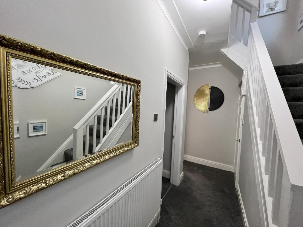 Kim Family Holiday Get-Away 4 Bedrooms 2 Baths Blackpool Eksteriør billede