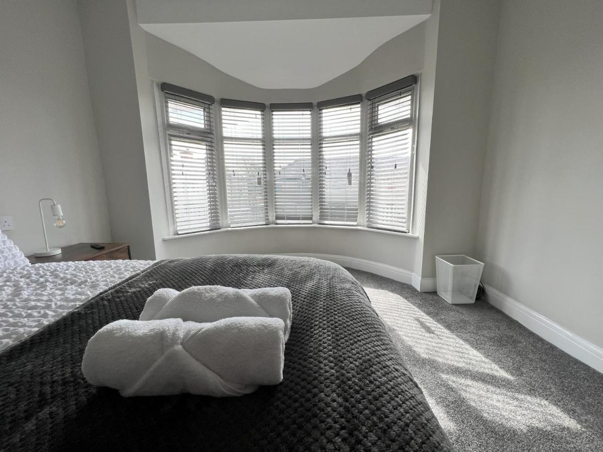 Kim Family Holiday Get-Away 4 Bedrooms 2 Baths Blackpool Eksteriør billede