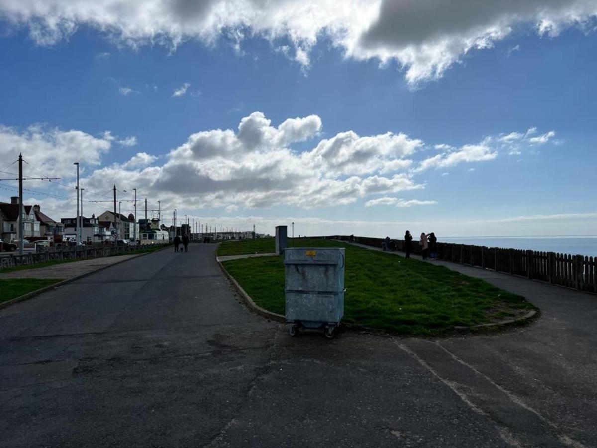 Kim Family Holiday Get-Away 4 Bedrooms 2 Baths Blackpool Eksteriør billede